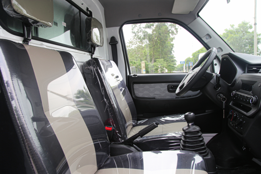 Nội thất xe tải SRM K990 thùng lửng