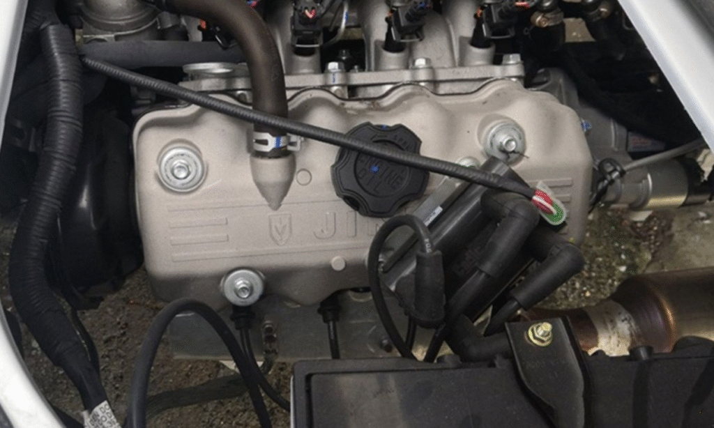 Động cơ xe tải SRM T15 thùng mui bạt