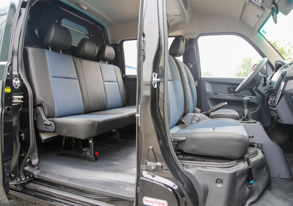 Nội thất xe tải SRM X30 5 chỗ