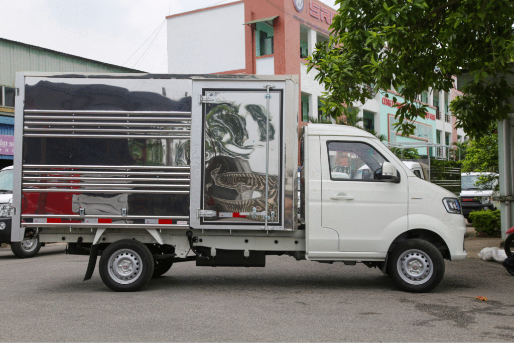 Xe tải SRM T50 thùng kín