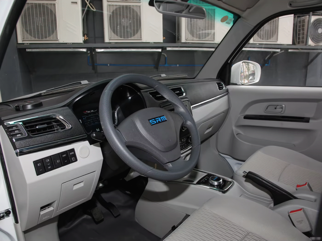 Nội thất xe tải SRM T15