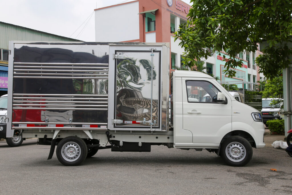 Xe tải SRM T15 Thùng kín