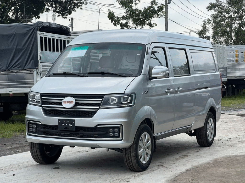 Ngoại thất xe tải Van 5 chỗ SRM 868