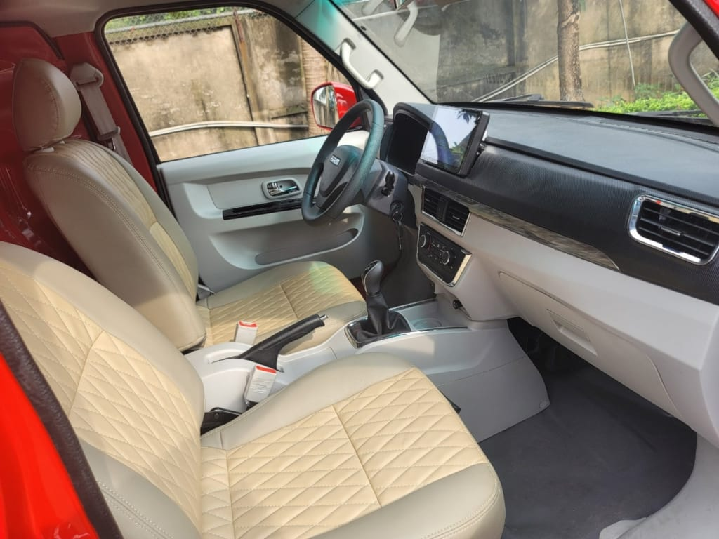Nội thất xe tải van 5 chỗ SRM 868