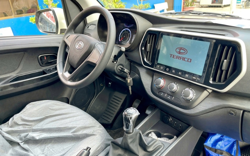 Nội thất xe tải Tera V8 5 chỗ