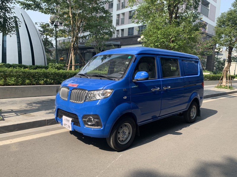 Xe tải van 5 chỗ SRM X30i