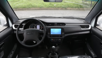 Nội thất xe tải SRM 930kg thùng khung