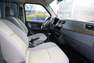 Nội thất xe tải SRM T30 thùng kín 990kg