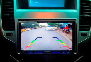 các dòng xe tải trang bị camera lùi  các dòng xe tải trang bị camera lùi