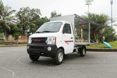 SRM K990 THÙNG KÍN CÁNH DƠI