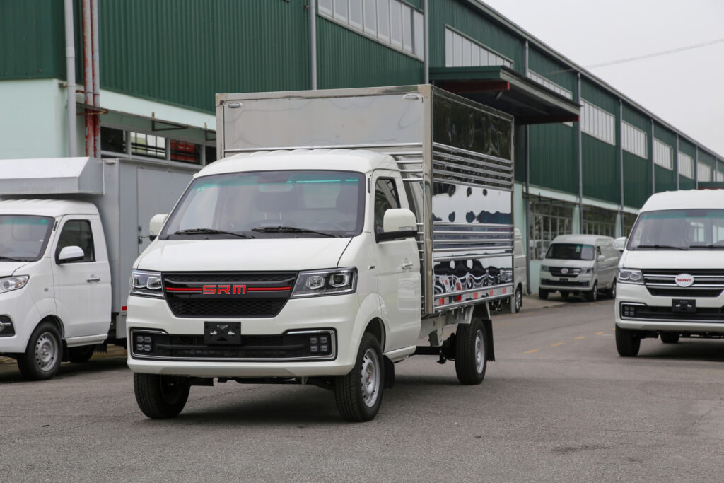 Ngoại thất XE Tải SRM T50 Thùng Kín  Ngoại thất XE Tải SRM T50 Thùng Kín