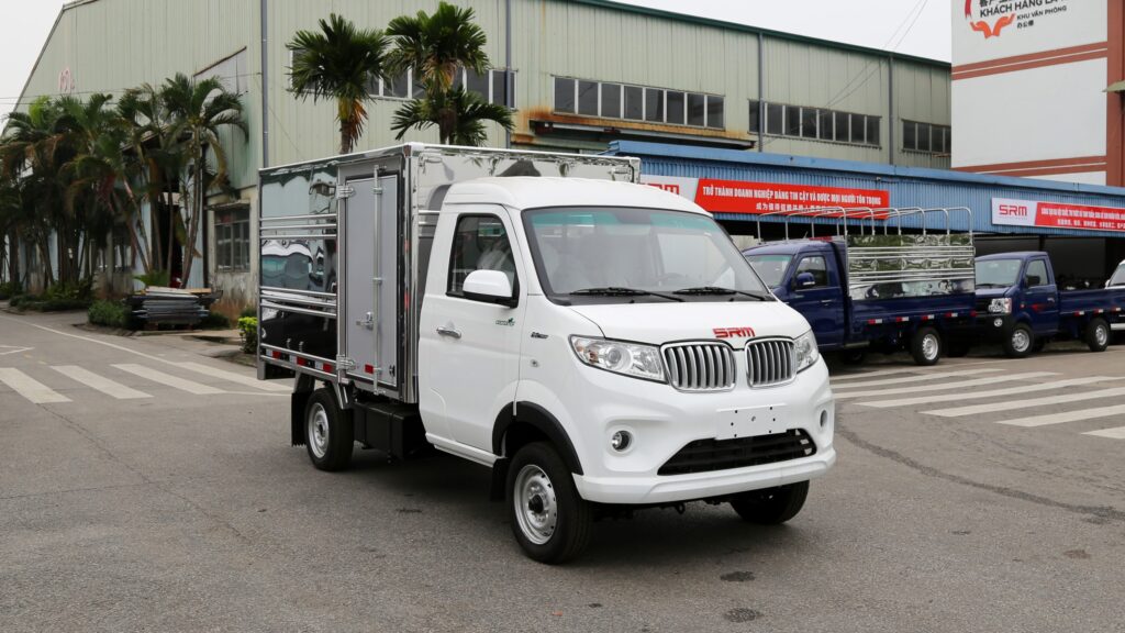 ngoại thất xe tải srm T35 thùng kín ngoại thất xe tải srm T35 thùng kín