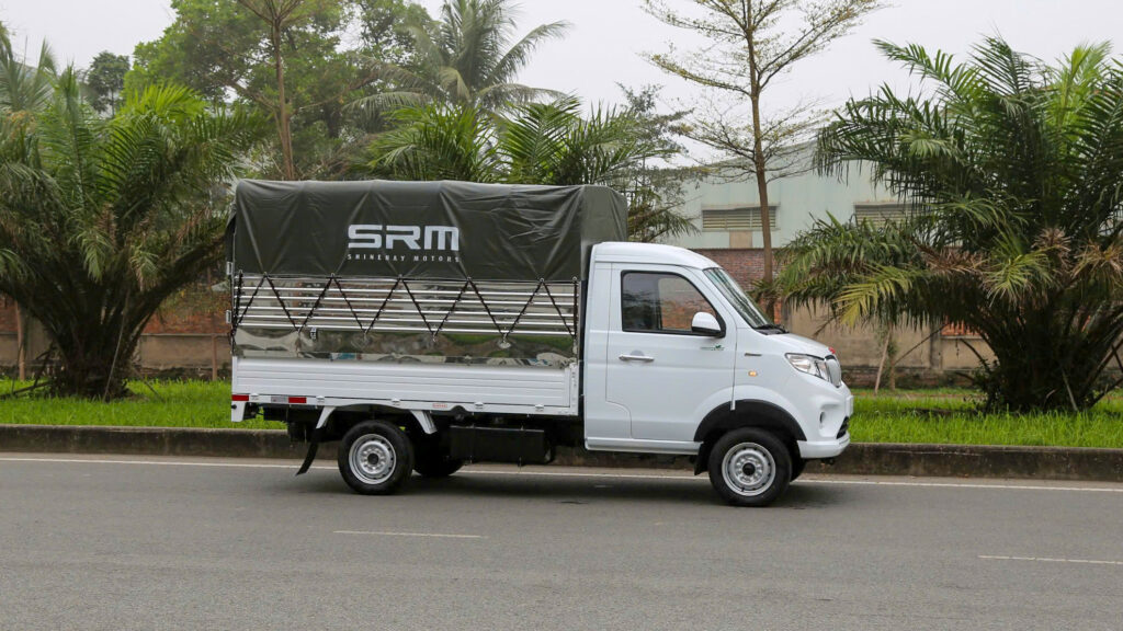 Ngoại thất xe tải srm T35 thùng khung mui Ngoại thất xe tải srm T35 thùng khung mui