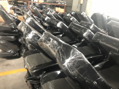 Phụ tùng ghế ngồi xe Dongben chính hãng, khung chắc, đệm êm, lắp chuẩn cabin xe tải SRM.