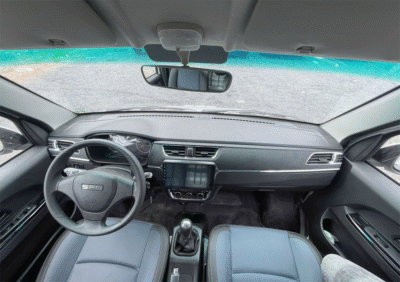 Nội thất xe tải SRM S1 thùng kín